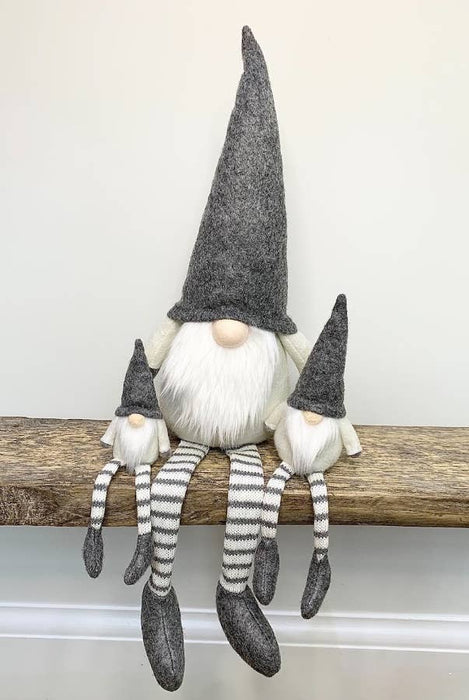 Grått tyg sittande gonk, 53cm stor