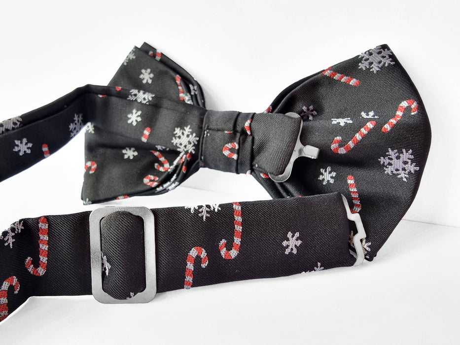 Bowtie ”Svart med godisrotting och snöflingor”