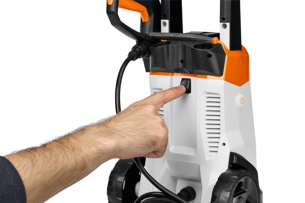 Stihl LEIKKIPAINEPESURI LADATTAVALLA AKULLA